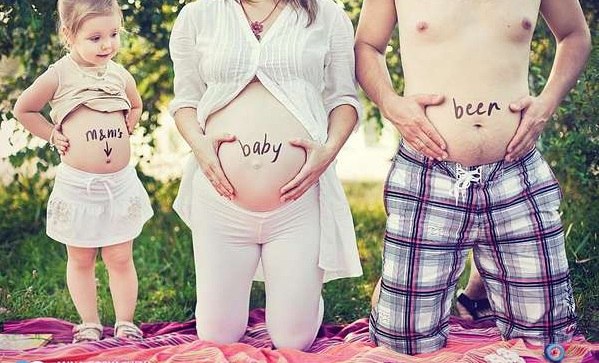 фото беременной с мужем и ребенком